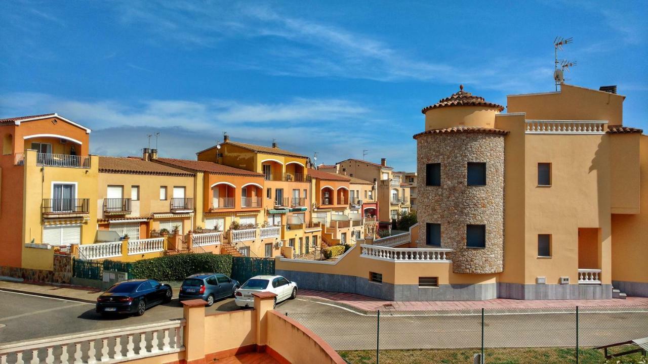 אמפוריבראבה Precioso Apartamento Gran Reserva מראה חיצוני תמונה